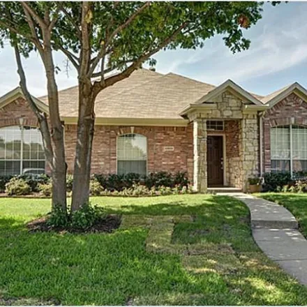 Rent this 3 bed apartment on 10809 River Oaks Drive in Frisco, TX 75035