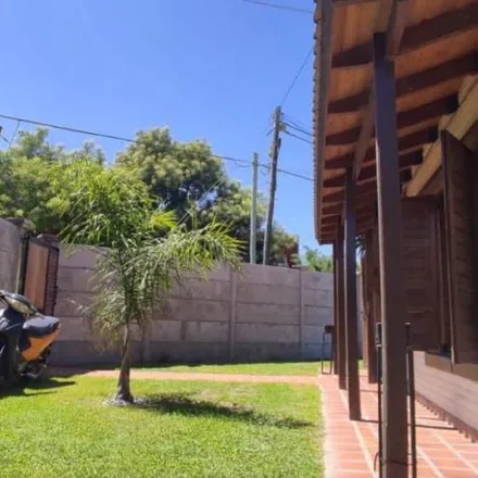 Image 1 - Santa Cruz, Escribano, 7130 Chascomús, Argentina - House for sale