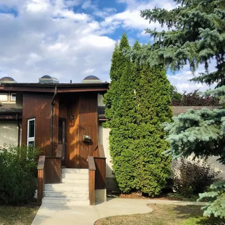 Image 5 - Calgary, AB T2W 0A3, Canada - House for rent
