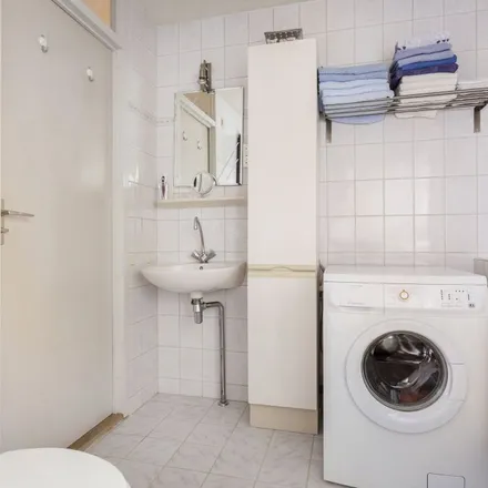 Rent this 4 bed apartment on Koolzaadland 29 in 3833 CJ Leusden, Netherlands