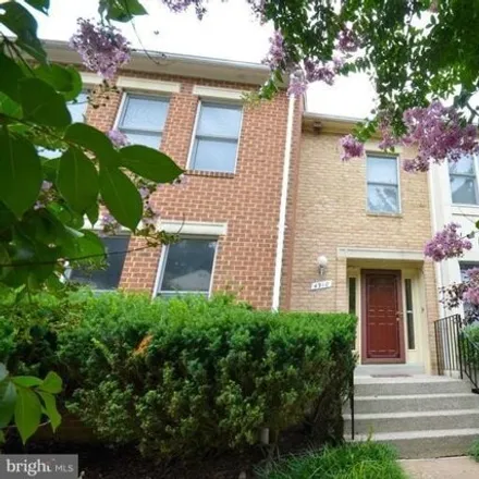 Rent this 3 bed townhouse on 4910 Cloister Dr in Rockville, Maryland