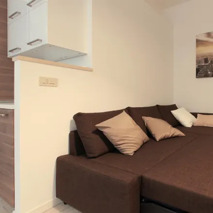 Image 2 - Elegant 1-bedroom flat in Certosa  Milan 20155 - Apartment for rent