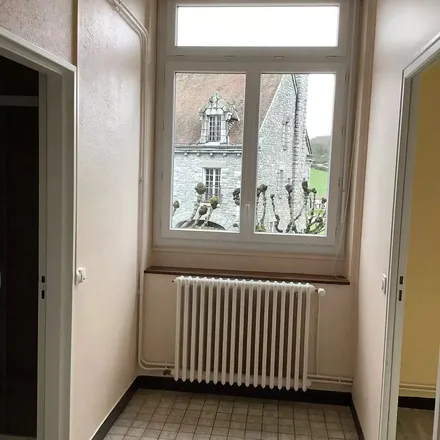 Rent this 3 bed apartment on 43 Grande Rue in 23500 Felletin, France