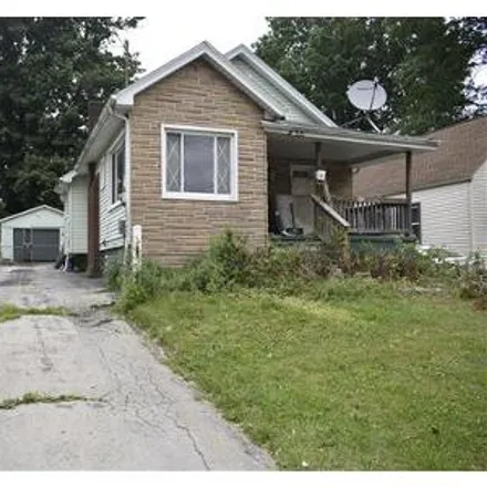 Image 1 - 807 Pasadena Avenue, Youngstown, OH 44502, USA - House for sale