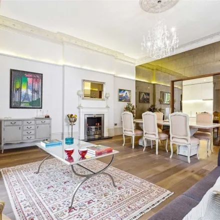 Rent this 2 bed apartment on West Cromwell Road in London, SW5 9QZ
