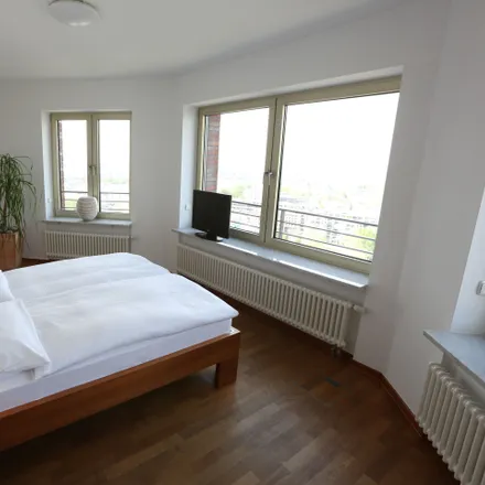 Rent this 1 bed apartment on Main Plaza in Walther-von-Cronberg-Platz 1, 60594 Frankfurt