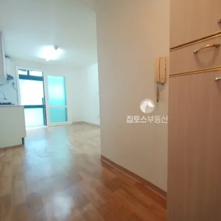 Rent this 2 bed apartment on 서울특별시 서초구 양재동 384-4