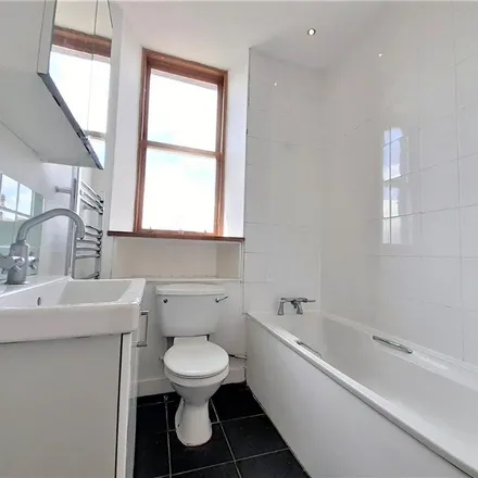 Image 5 - Perfect Hair, 185 Great Junction Street, City of Edinburgh, EH6 5LQ, United Kingdom - Apartment for rent