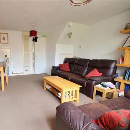 Image 3 - 49 Sycamore Drive, East Grinstead, RH19 3UL, United Kingdom - House for sale
