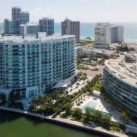 Image 2 - 6650 Indian Creek Drive, Atlantic Heights, Miami Beach, FL 33141, USA - Condo for sale