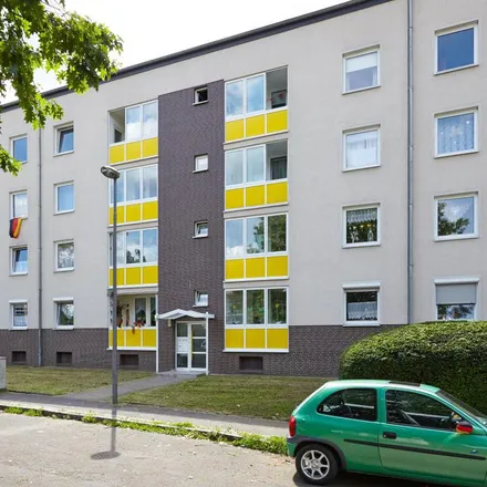 Rent this 3 bed apartment on Matthias-Claudius-Straße 19 in 44791 Bochum, Germany