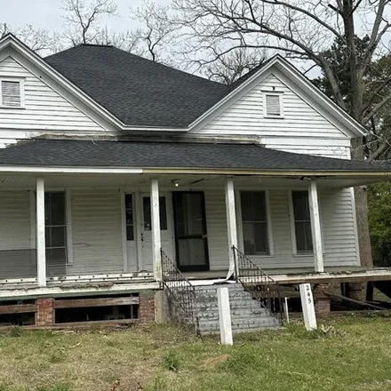 Buy this 3 bed house on 257 North Terrell Street in Metter, Candler County