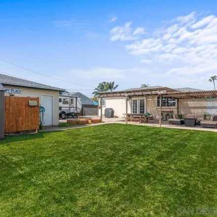 Image 2 - 1239 Delaware Street, Imperial Beach, CA 91932, USA - House for sale
