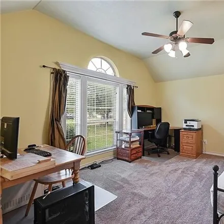 Image 3 - 4431 Appleby Place, College Station, TX 77845, USA - House for sale