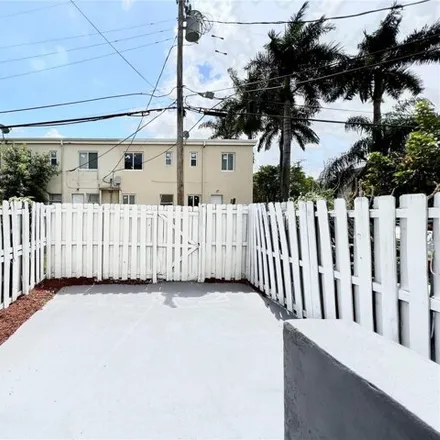 Image 9 - 234 Northwest 84th Street, Little River, Miami-Dade County, FL 33150, USA - Townhouse for rent