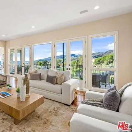 Image 5 - 1387 Berea Place, Los Angeles, CA 90272, USA - House for sale