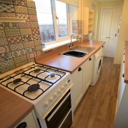 Rent this 3 bed house on Lime Street in Lord Street, Grimsby DN31 2NG