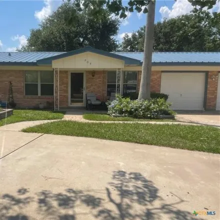 Buy this 3 bed house on 905 Edinburgh St in Victoria, Texas