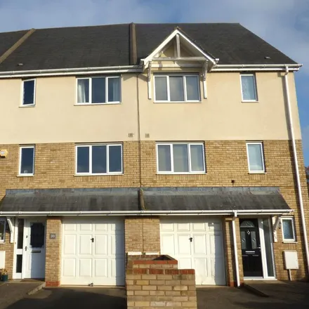 Rent this 4 bed townhouse on Foster Road in Peterborough, PE2 9RS