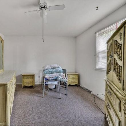 Rent this 3 bed house on 678 Applewood Street Northeast in Roanoke, VA 24019