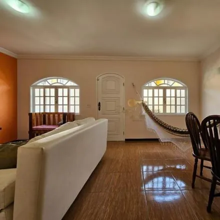 Buy this 2 bed house on Rua Heitor de Moura Estevão in Teresópolis, Teresópolis - RJ