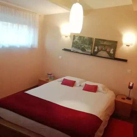 Rent this 1 bed apartment on Cavadas in Rua Padre Costa, 4465-280 Matosinhos