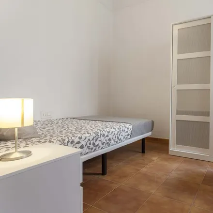 Rent this 7 bed room on Carrer de Sant Martí in 46920 Mislata, Spain