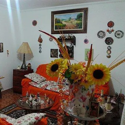 Buy this 2 bed house on Rua Ana Maria Martorelli in Mauá, São Caetano do Sul - SP