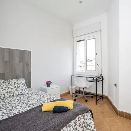 Rent this 5 bed room on Placeta de l'Oca in 08026 Barcelona, Spain