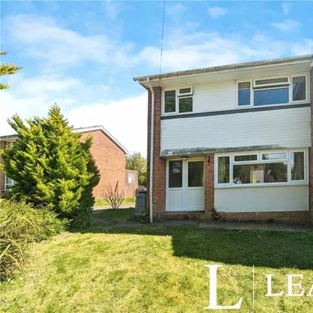 Buy this 3 bed townhouse on Ormond Close in Fair Oak, SO50 8FE