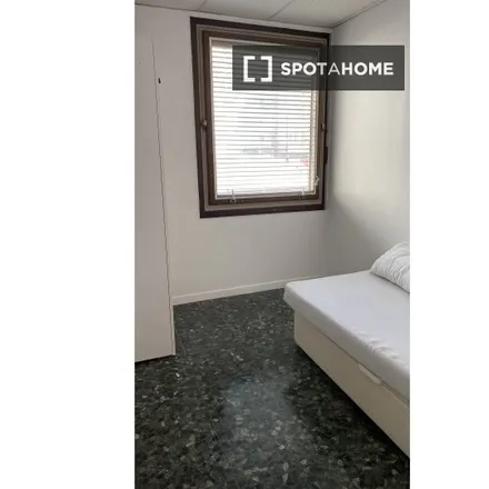 Rent this 5 bed room on Carrer de València in 10, 08001 Barcelona