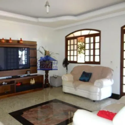 Buy this 6 bed house on Rua José Felix Martins in Mantiqueira, Belo Horizonte - MG