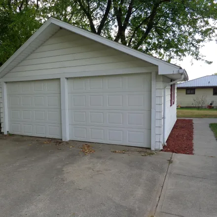 Image 2 - 998 Pine Street, Dumont, Butler County, IA 50625, USA - House for sale
