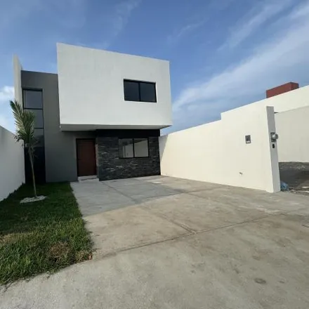 Rent this 3 bed house on unnamed road in CUMBRES RESIDENCIAL, 94290 Boca del Río