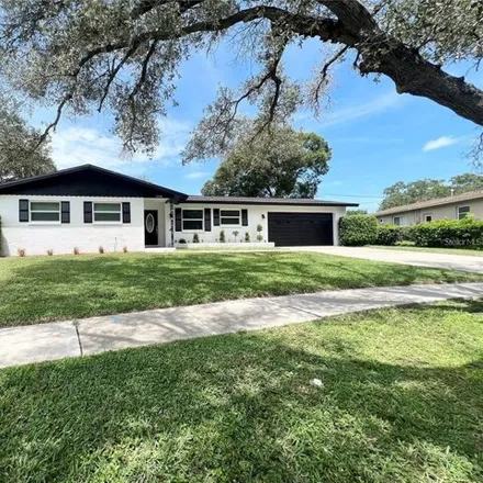 Image 3 - 1340 Ranchwood Drive, Clearwater, FL 33764, USA - House for sale