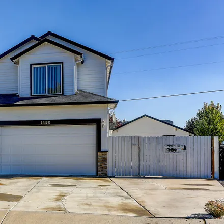 Buy this 4 bed house on 1450 Northwest 19th Court in Redmond, OR 97756