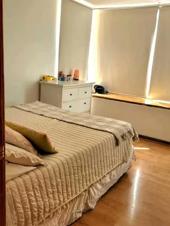 Rent this 4 bed apartment on Johnny Rockets in Avenida Cristóbal Colón 4455, 758 0386 Provincia de Santiago