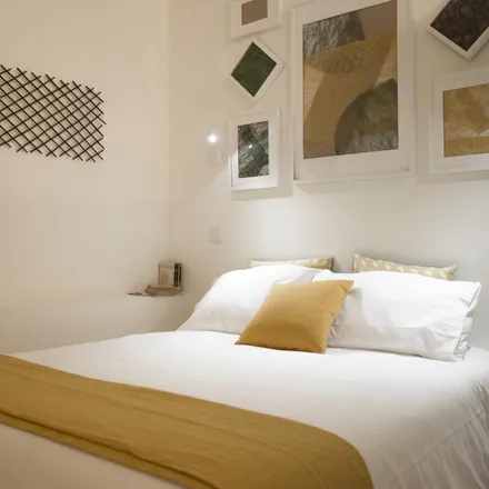 Rent this 1 bed apartment on Rua do Estêvão 36 in 4000-200 Porto, Portugal
