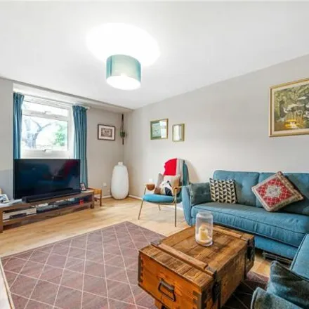 Image 3 - Nash Road, London, SE4 2LN, United Kingdom - Townhouse for sale