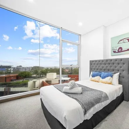 Rent this 2 bed apartment on Zetland NSW 2017