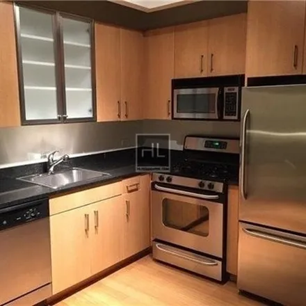 Rent this 1 bed apartment on Rector Street in New York, NY 10006