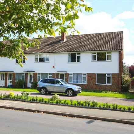 Rent this 2 bed apartment on Byfleet Methodist Church in Rectory Lane, Byfleet