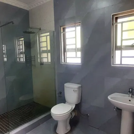 Rent this 3 bed duplex on Zamukulungisa Street in Johannesburg Ward 130, Soweto