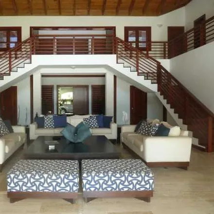 Buy this studio house on Luxury Villas $ 2