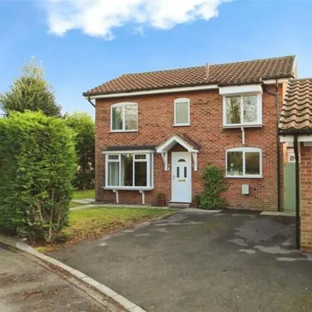 Buy this 3 bed house on Bramley Avenue in Barlby, YO8 5EY