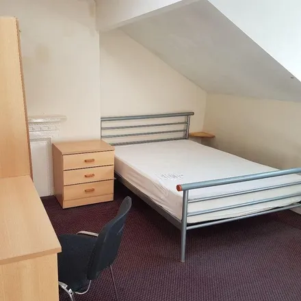 Rent this 2 bed apartment on University of Leeds in St. Marks Road, Leeds