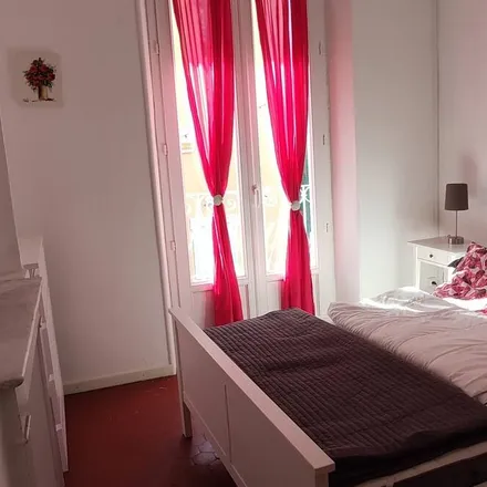 Rent this 2 bed apartment on 83400 Hyères