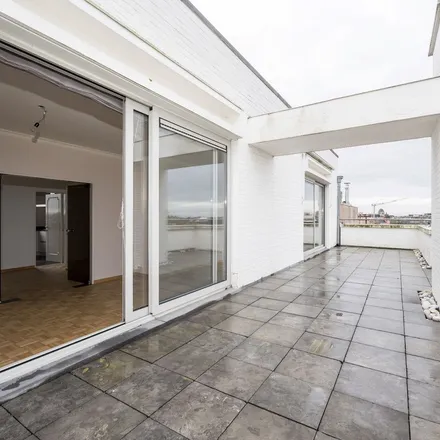 Rent this 1 bed apartment on Zwembad Kapermolen in Koning Boudewijnlaan, 3500 Hasselt
