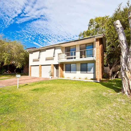 Image 1 - Pantowora Street, Corlette NSW 2315, Australia - Apartment for rent
