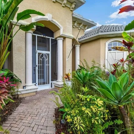 Image 2 - 648 Southeast 1st Terrace, Cape Coral, FL 33990, USA - House for sale